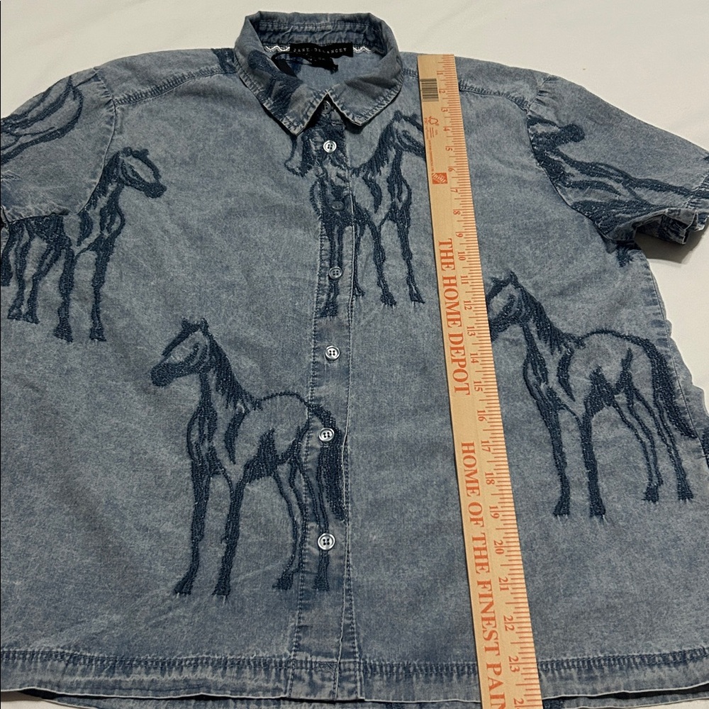 Jane+Delancey Blue Denim Shirt with Embroidered Horse Print Cotton M NWT - Picture 3 of 7